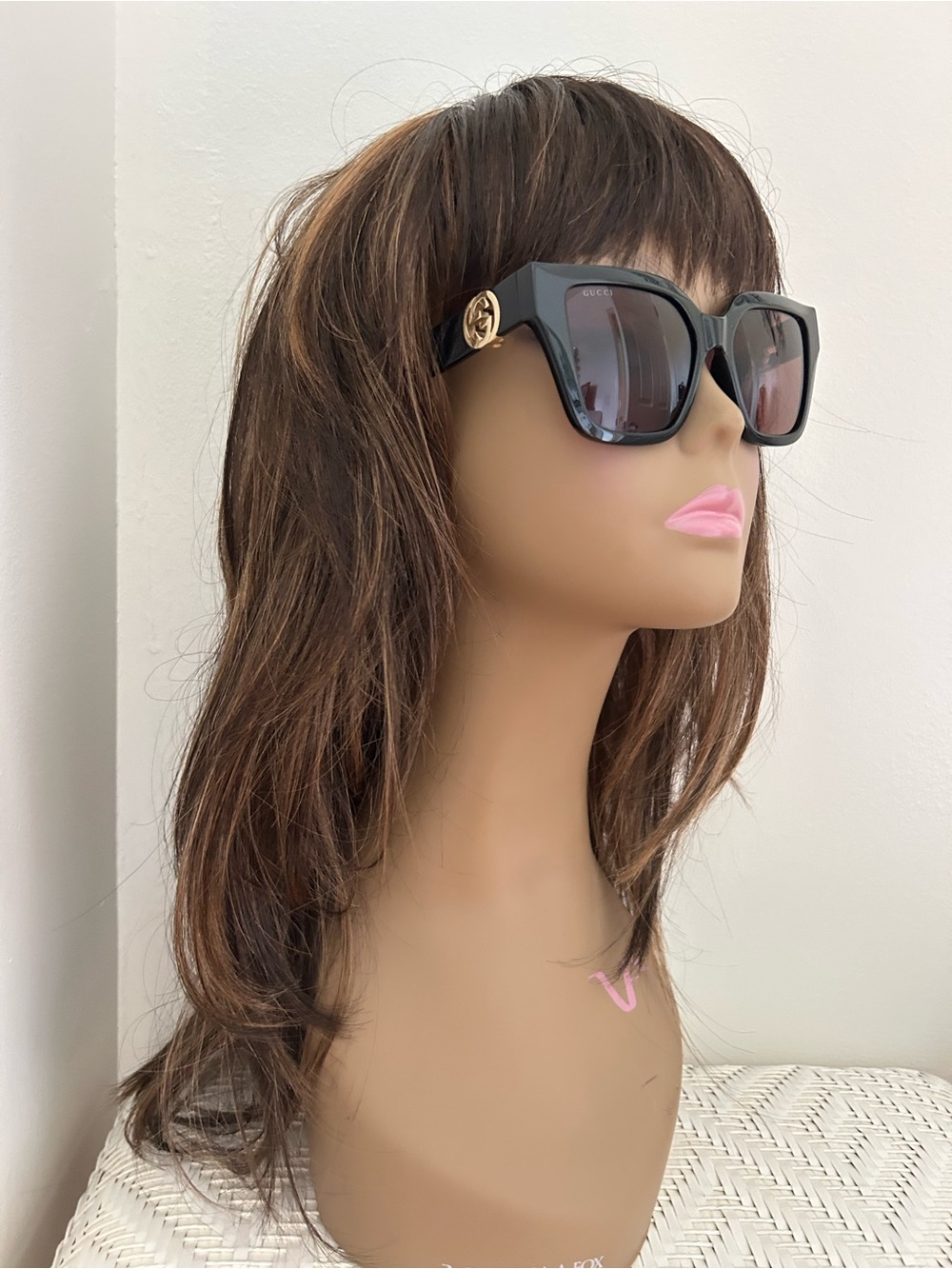 GUCCI. Gold GG Logo Gradient Cat Eye Sunglasses GG1023S 005 54 - 17-140 - Picture 3 of 11